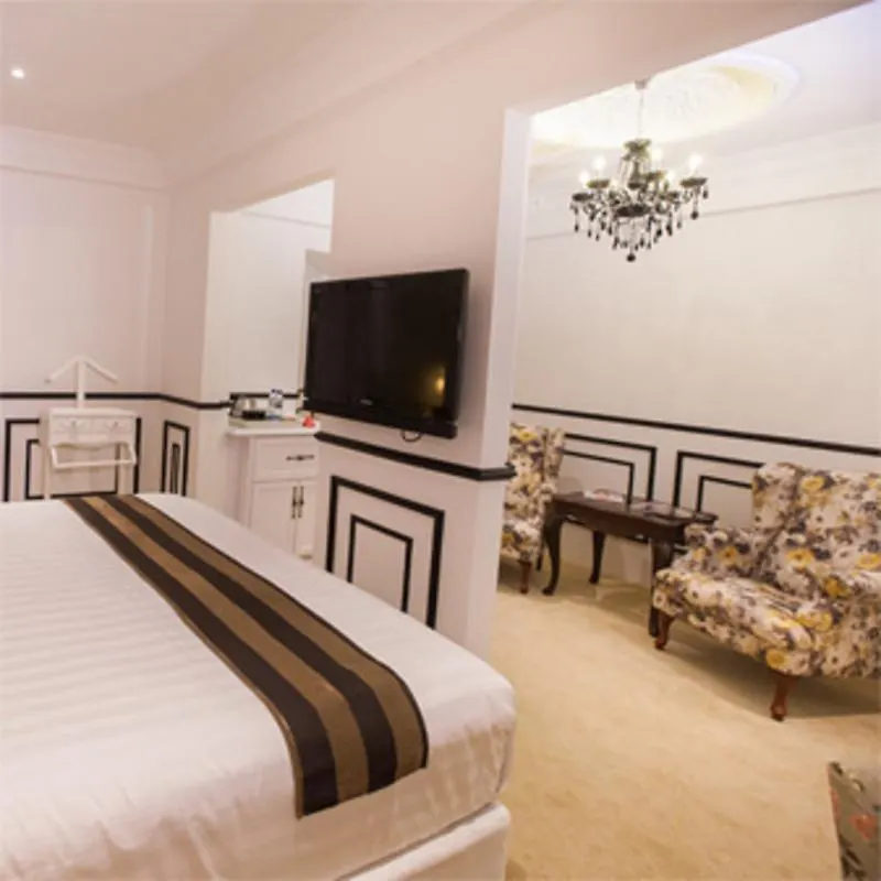 Raia Hotel & Convention Centre Άλορ Σταρ 4*,